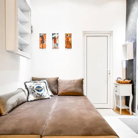Apartmán Dietro L Angolo, 2 Bath *
