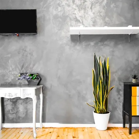 Dietro L Angolo, 2 Bath *