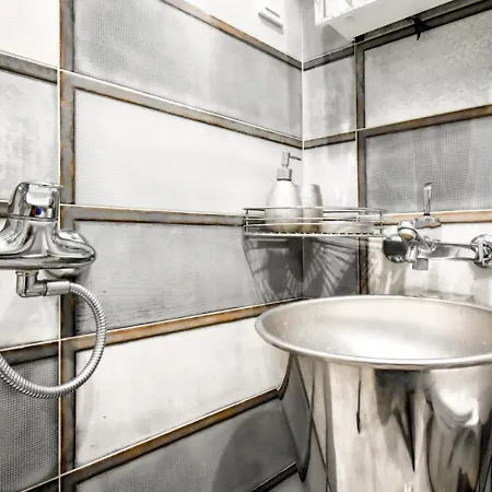 דירה Dietro L Angolo, 2 Bath סופיה