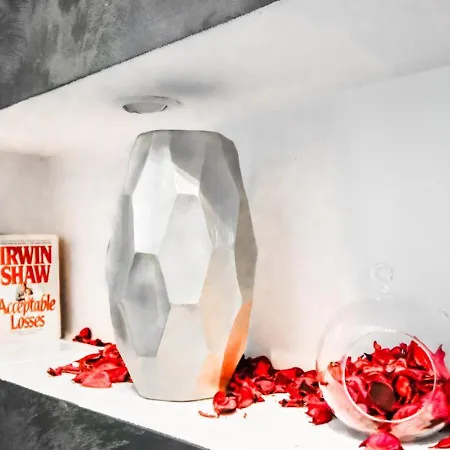 Dietro L Angolo, 2 Bath Apartament *